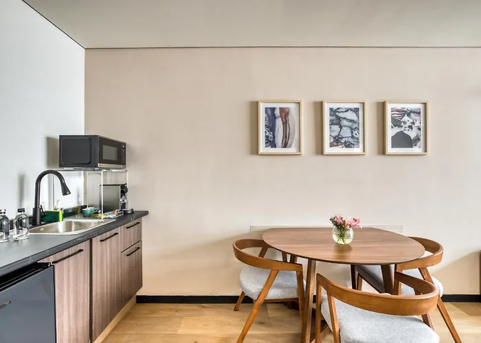 Casa Tokio Aparthotel