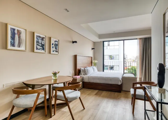 Casa Tokio Aparthotel 4*