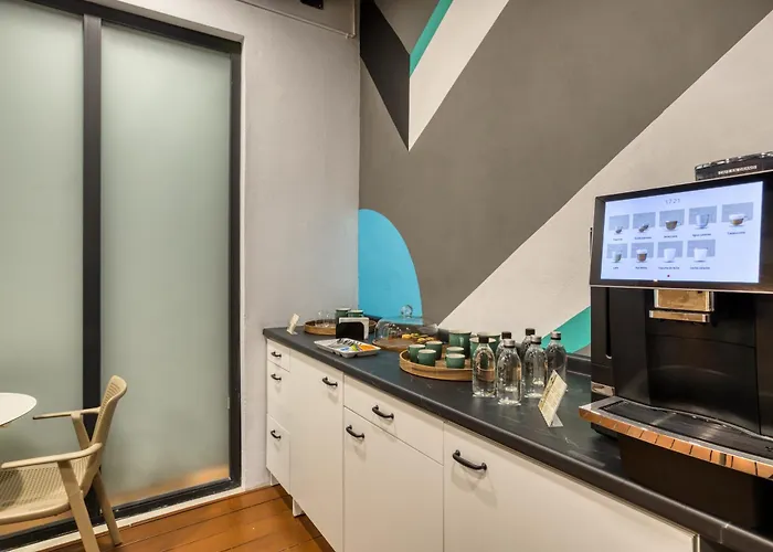 Casa Tokio Aparthotel 4*